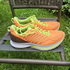 Saucony 12.5 Endorphin Pwr Run